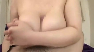 Busty japoński paizuri (titty kurwa) dziewczyna 1-3