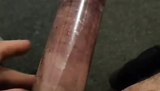 Pump porn video – hallway flashing