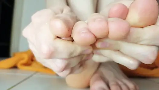 Heel Greending - feuchte muschi und echtes stöhnen