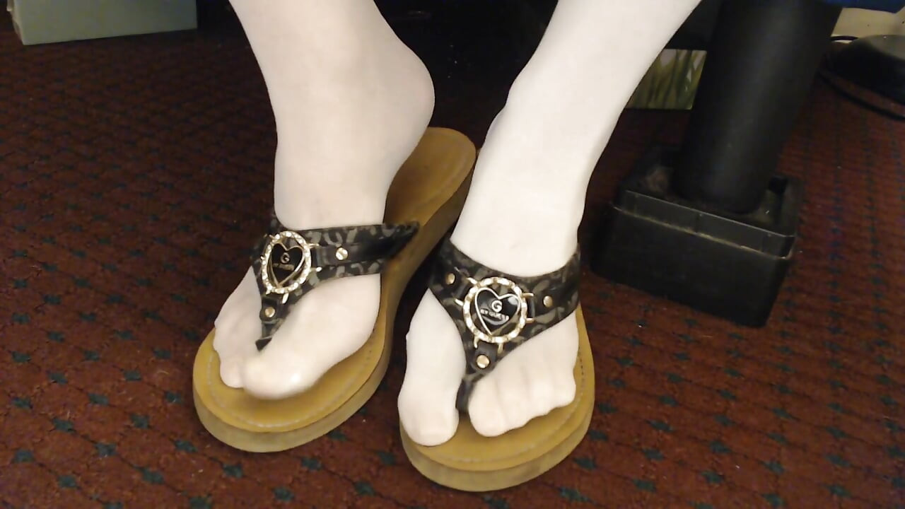 Thigh Stockings in Flip Flops Guess Leather