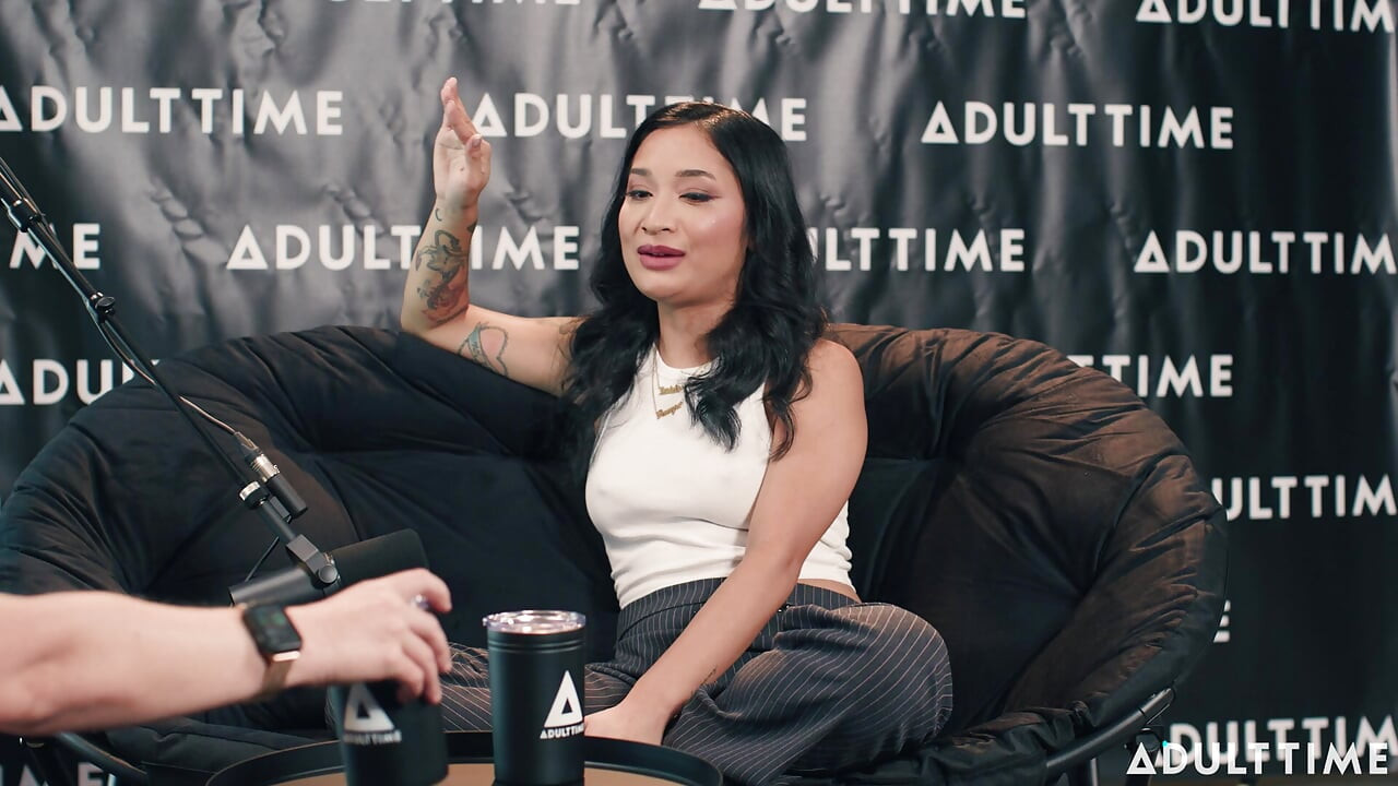 Avery Black Dry Humping, True Crime, & Directing VR Corn  the Adult Time Podcast