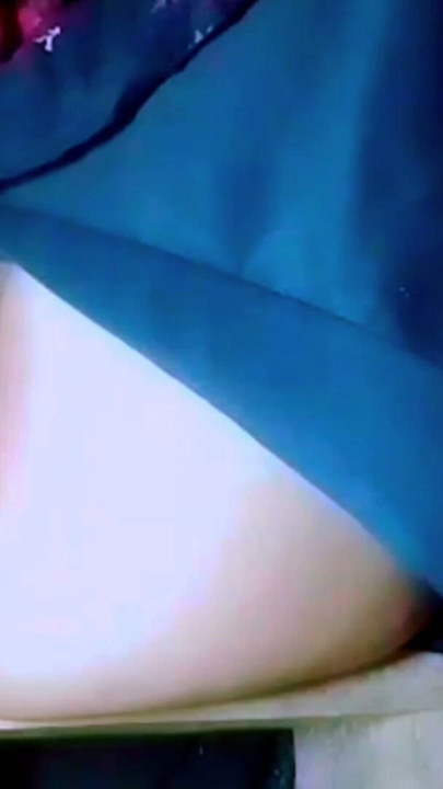 Sister-in-law tried hard but could not find the penis.  Then why quench your pussy's lust with radish? Beautiful hot pussy.  Aft | Clip 1