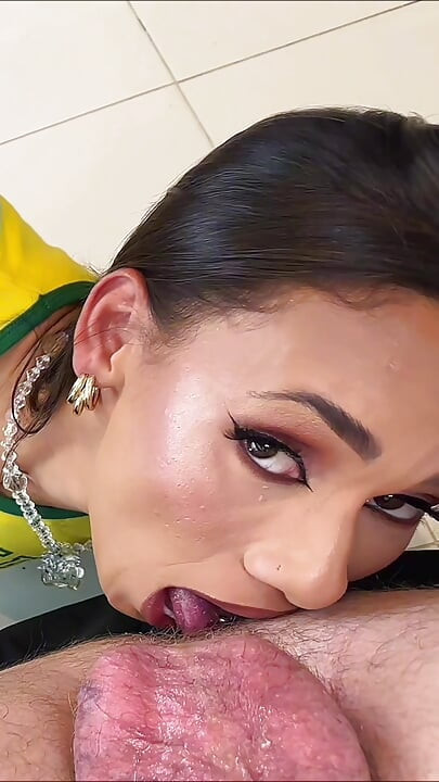 Best Hardcore Fuck and Blowjob - Sexy Brunette MILF Gets Fucked in Doggy Style and Cowgirl Ride Bts