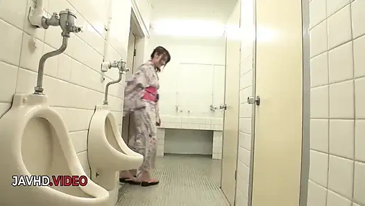 Naughty Japanese beauty Yumi Maeda fucks hard after giving hot blowjob