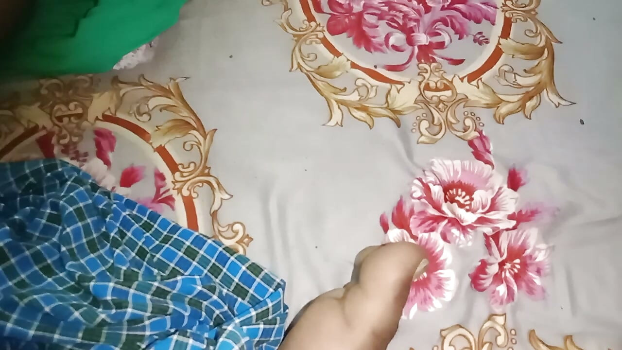 Indian National Aunty Licking Friend's Wife's Pussy