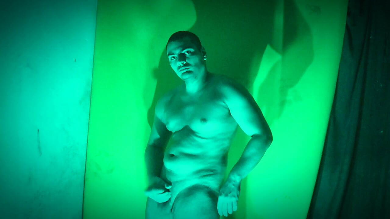 Solo Male - Number 1 - Masturbation - Muscular Men - 18 CM Dick