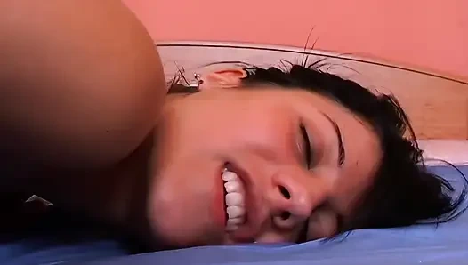 Sapık erkek delisi gençler - azgın genç Alman sürtükler durmadan pis sikişmek istiyor