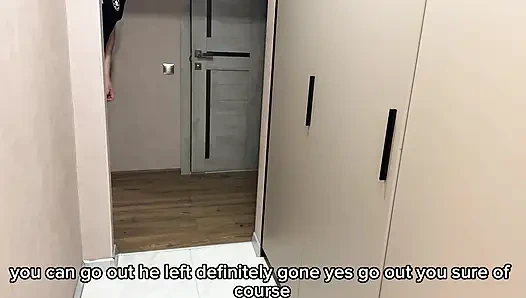 Stiefmutter fickt stiefsohn, während ehemann nicht zu hause ist - russische amateurin mit Unterhaltungen und englischen Untertiteln