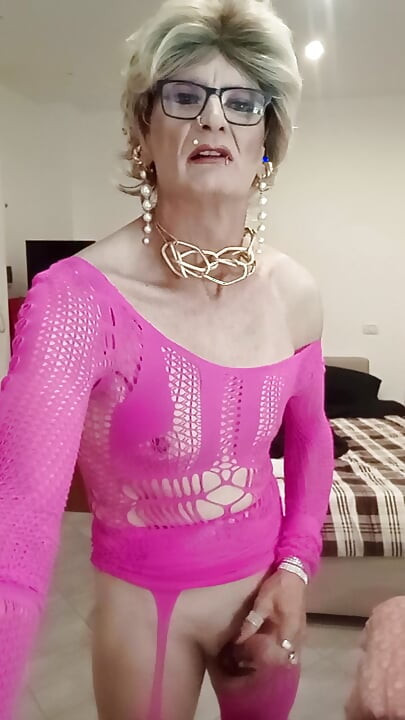 Big cumshot with anal wedge