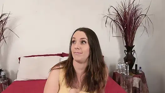 Desperate Amateurs Alisha и других горячих мам жестко долбит их тугие киски большими белыми и черными членами