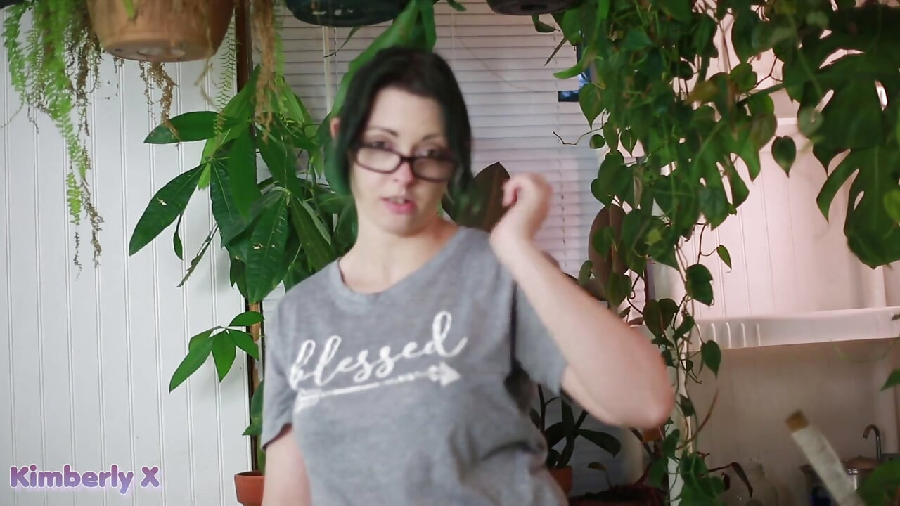 Stepmom Gets Your Dick Pic