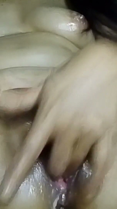 Chikna aau na guys mast threesome sex garum purai raat bear peudai | Clip 1