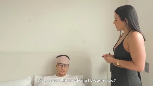 Young Ends up with a Hard Cock Thanks to Her Sexy Big Ass Stepmom