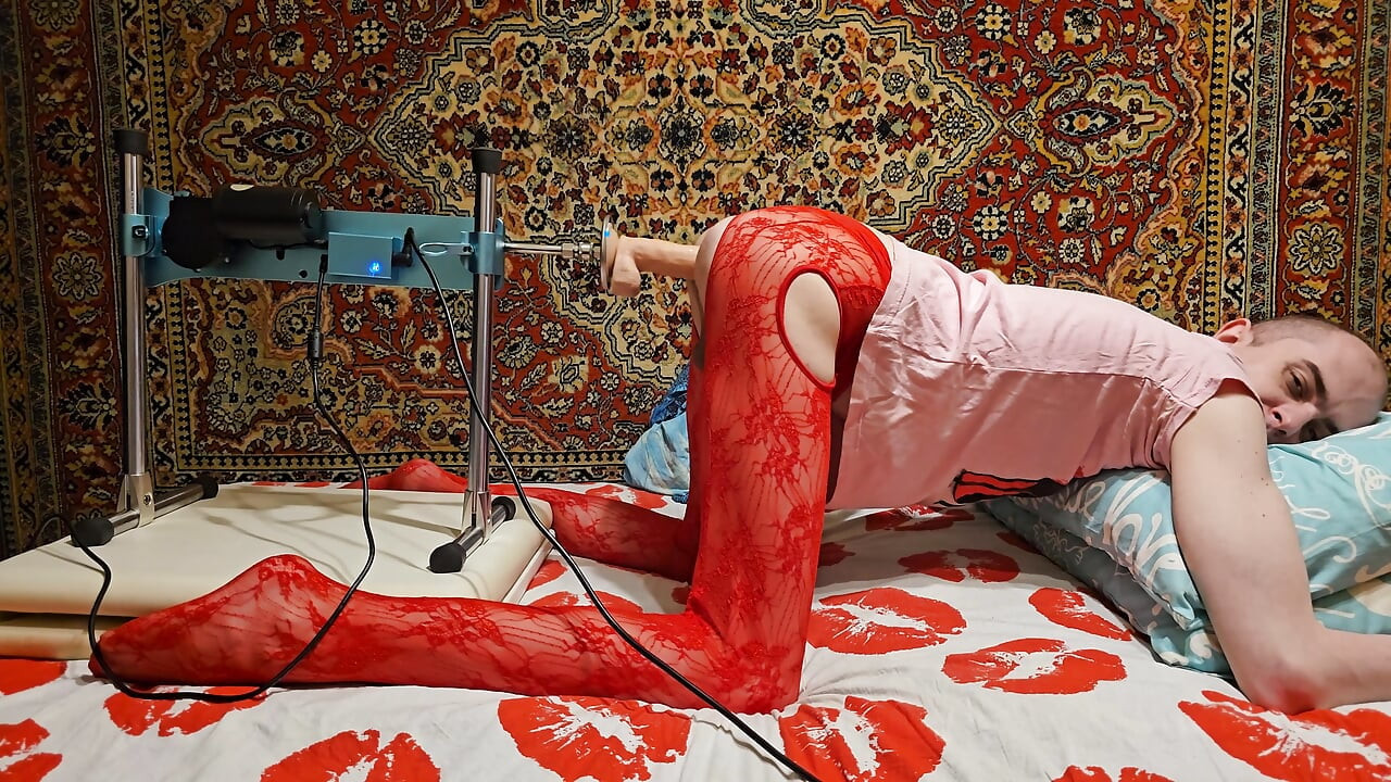 Sasha Earth sissy Crossdresser homemade amateur anal Fucking Machine