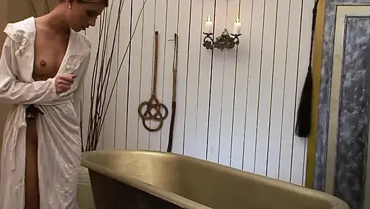 Комната наказаний не сбежать. Без пощады.