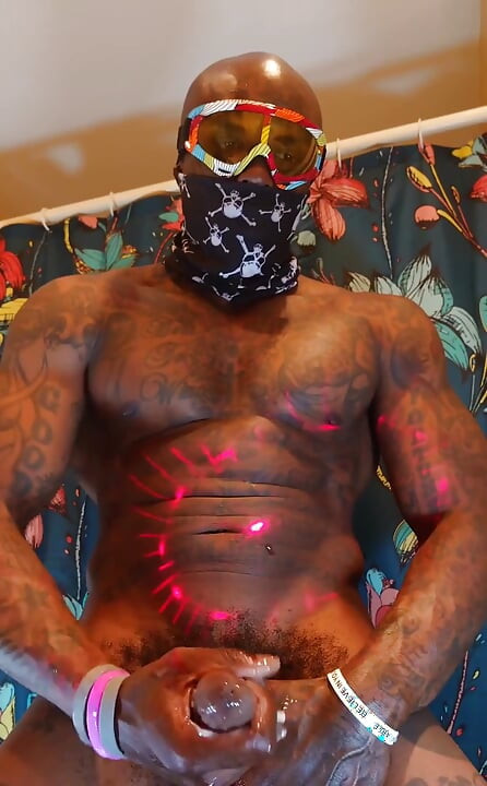 New Porn: Big Black Hairy Cock Worship Hallelujah Johnson (Show Appreciation) Tall Dark Chocolate Muscles Tattoos Hairy BBC Hall