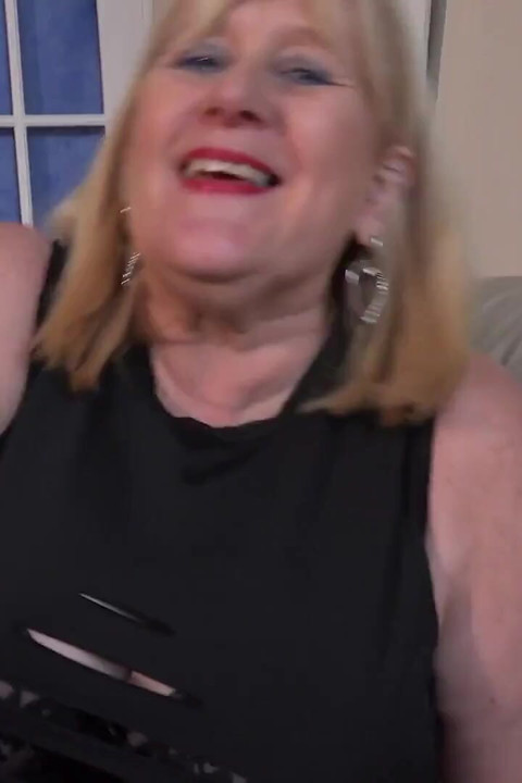 AuntJudysXXX - Seu encontro quente com peituda madura gordinha Catherine Can