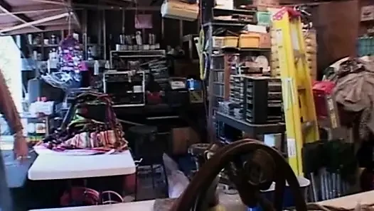 Garage Anal Fingering to Sloppy Ass-to-mouth Cleanup