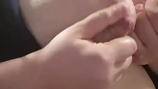 Сладкое молоко за сиськами