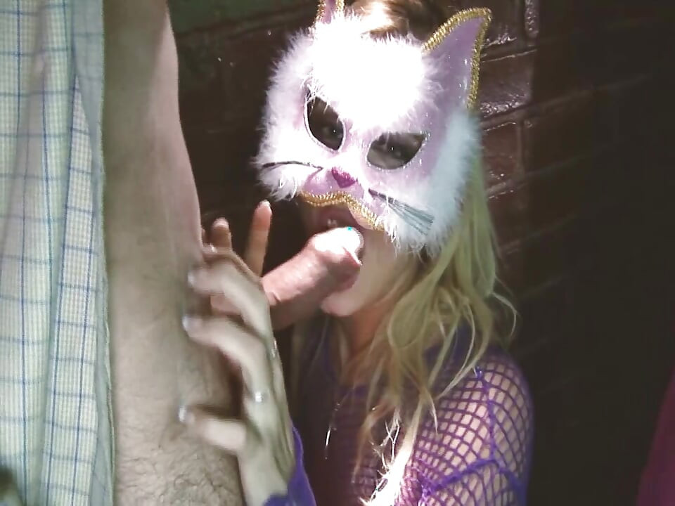 Horny Catsbabes Scene-3 Horny Kittens in Lingerie Fucking Together in the Alley