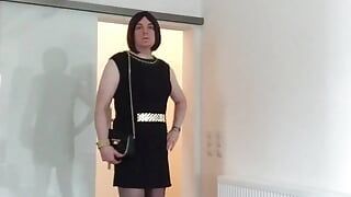 Nicki-Crossdress nieuwe Melrose-jurk, panty en laarzen