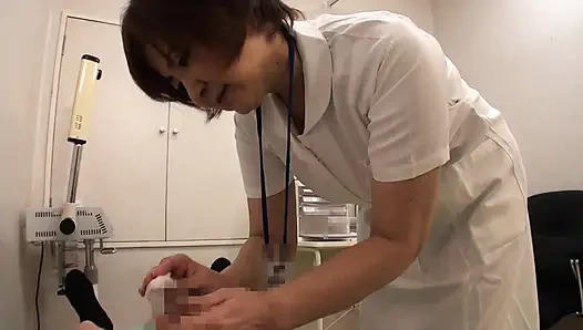 Wanita semok ini dientot habis-habisan di kantor sampai dicrot di dalam