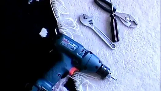 Сексуальная сантехник заглатывает горячую большую задницу, винтаж