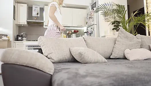 Fetish kaki! Cewek itu pengen kamu crot di kakinya!