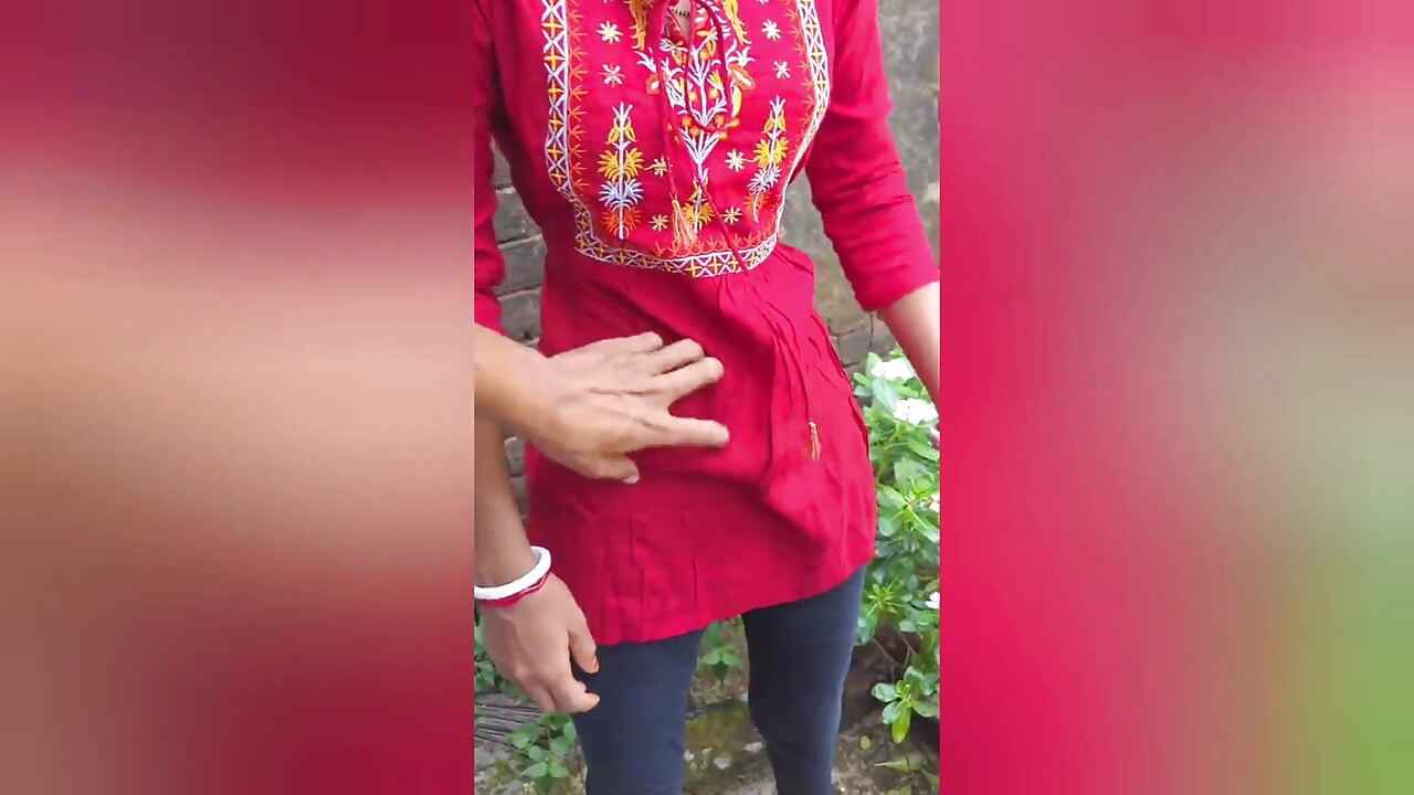 Hintli ateşli kız erkek arkadaşıyla sikişiyor Hintli seks videosu