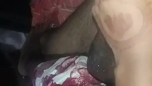 Üvey kız kardeşim üvey erkek ve üvey kız kardeşime mastürbasyon yapmama yardım etti