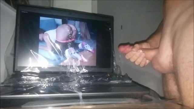 tribute Mika-Kraut