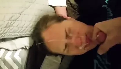na twarz