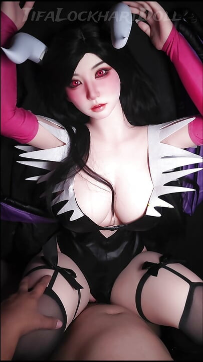 Lilith x Morrigan Cosplay Darkstaklers