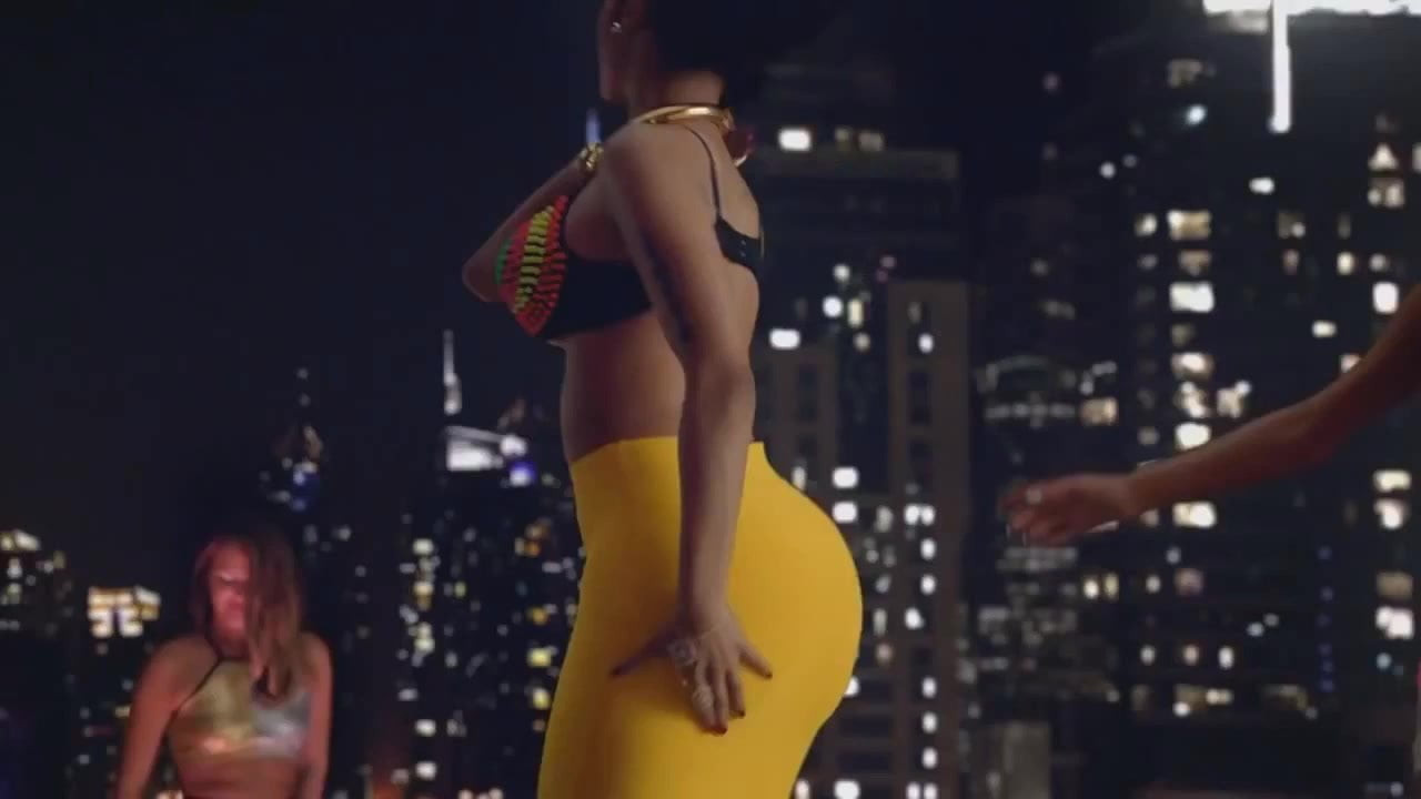 ari grande