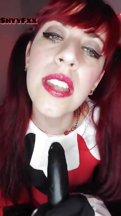Shyyfxx Harley Quinn doğum gününü kutluyor ve 31 talimatı ile süt istiyor geri sayım
