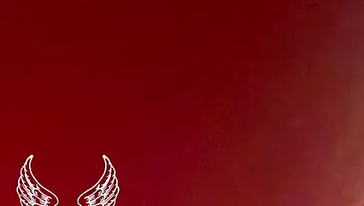 Cewek semok latina brasil dengan minyak dientot habis-habisan sampai dicrot di dalam