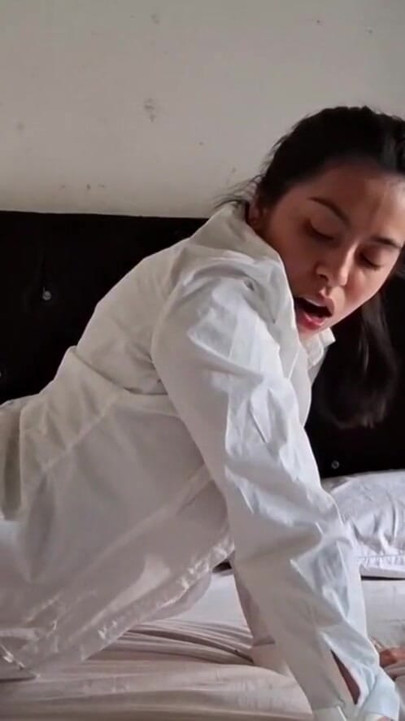 Sweet comfort for my recently divorced friend | Clip 1