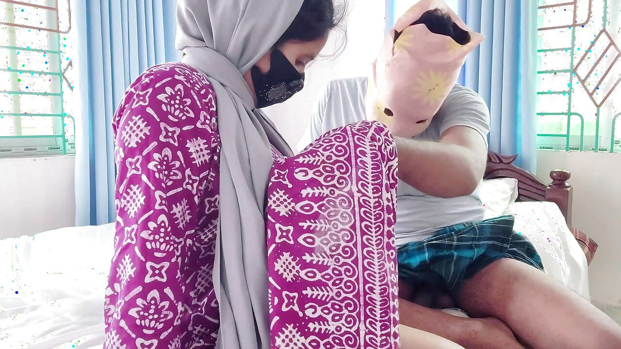Hijabi Lonely Milf looking for attention