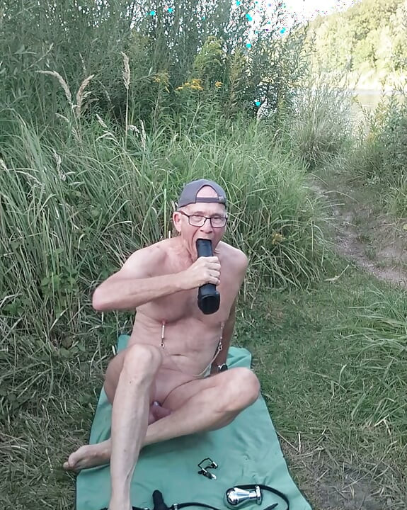 딱딱하고 음탕한 자지