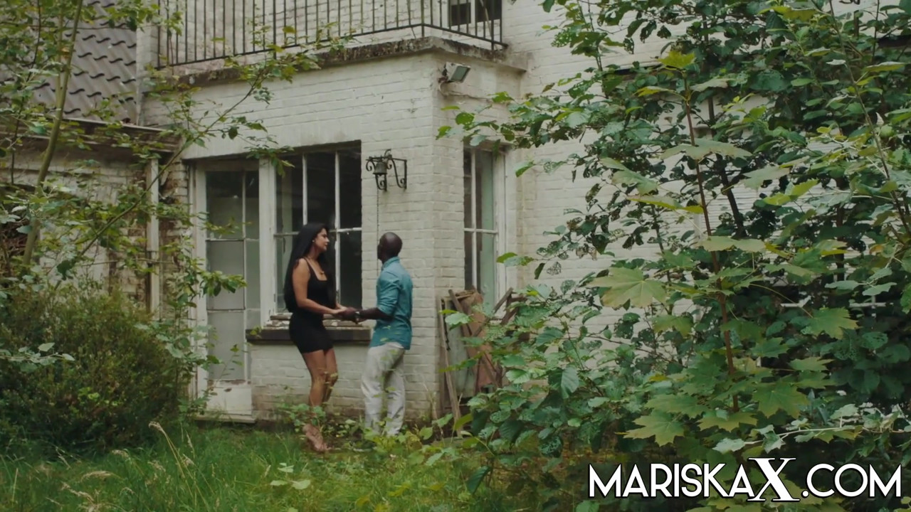 夫がbbcに提供するmariskax mariska