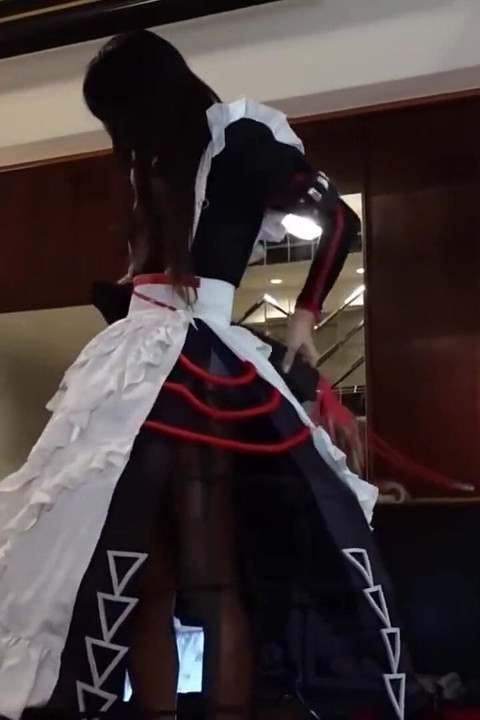 Cosplayer with Pure Image Reveals Secret Side, Post-event Mood Turns Into Intimate Secret Encounter
