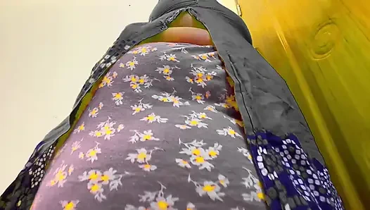 Desi sexy schwiegermutter mit riesigem arsch & dicken titten Während das Zimmer putzfrau, schwiegersohn wird heiß Und fickt sie dann