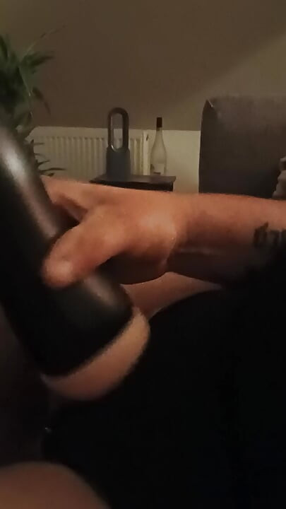 One men show handjob