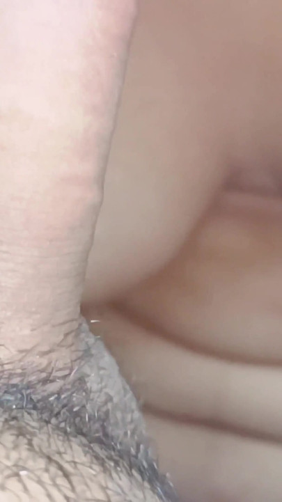 Bohot Mota lund hai aur tight Wet pussy chut gili horakki hai | Clip 2