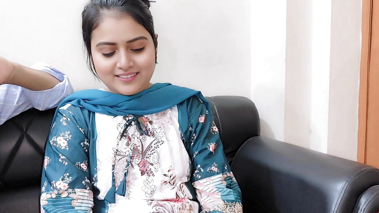 Your-Eshita. bhaartiy desi sundar kolaaj larki shaayad hi kutte shaili men chudaee ka aanand len vidiyo.