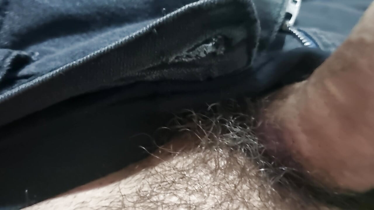 Horny as fuck, hairy open his pants and jerk off at work