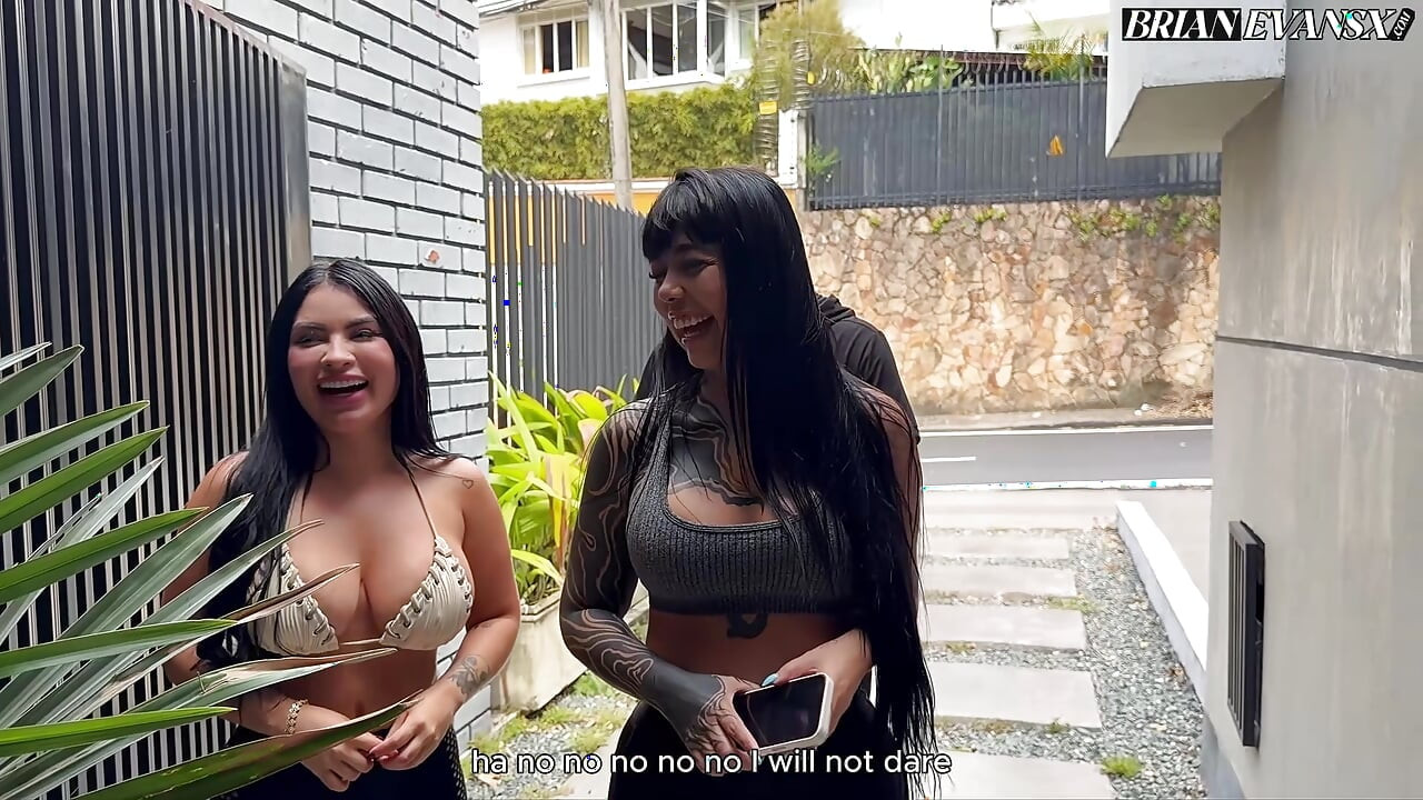 Threesome with two busty Colombian women I meet on the street - Alejandra Palacios & Sthefycupcake