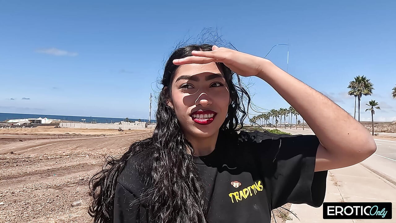 जर्मन कुतिया हंटर कैमरे पर एक और आश्चर्यजनक सुंदरता का स्कोर करती है