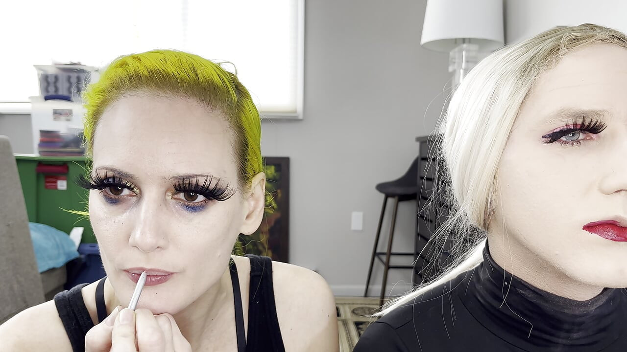 Drag Queen and Woman Makeover Transformation  - Mascara, Fake Lashes, Lipstick