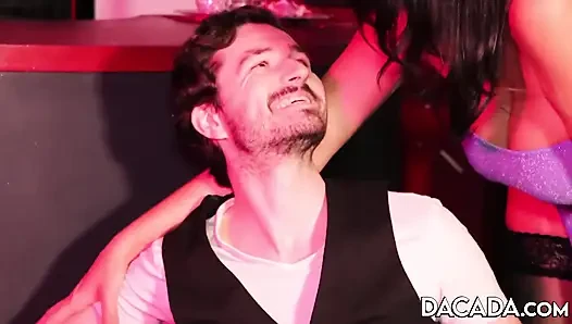 Barda ateşli üçlü seks